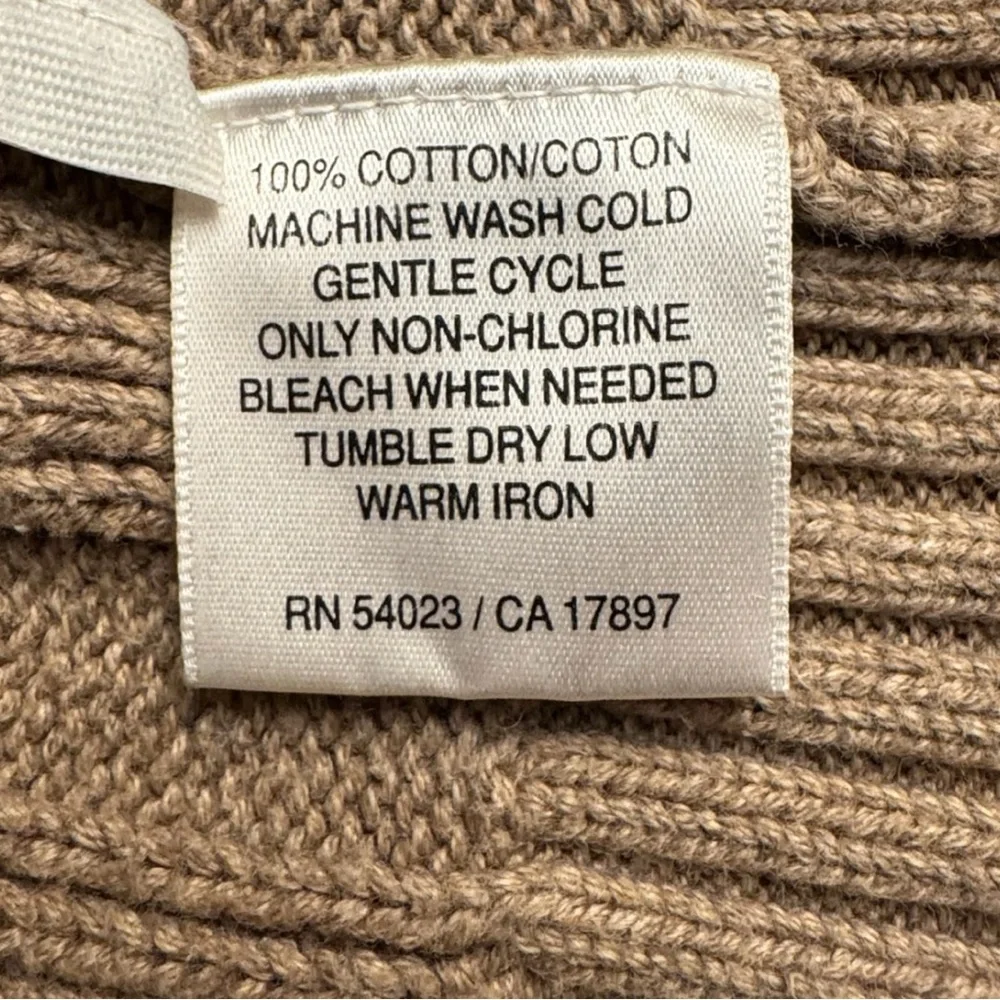 Old Navy Women’s Tan Cable Knit Button Down Cardigan - Size Large! - Picture 4 of 4